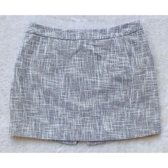 TOPSHOP Black & White Front Zipper Mini Skirt with Pockets, Size 8 - Picture 9 of 12